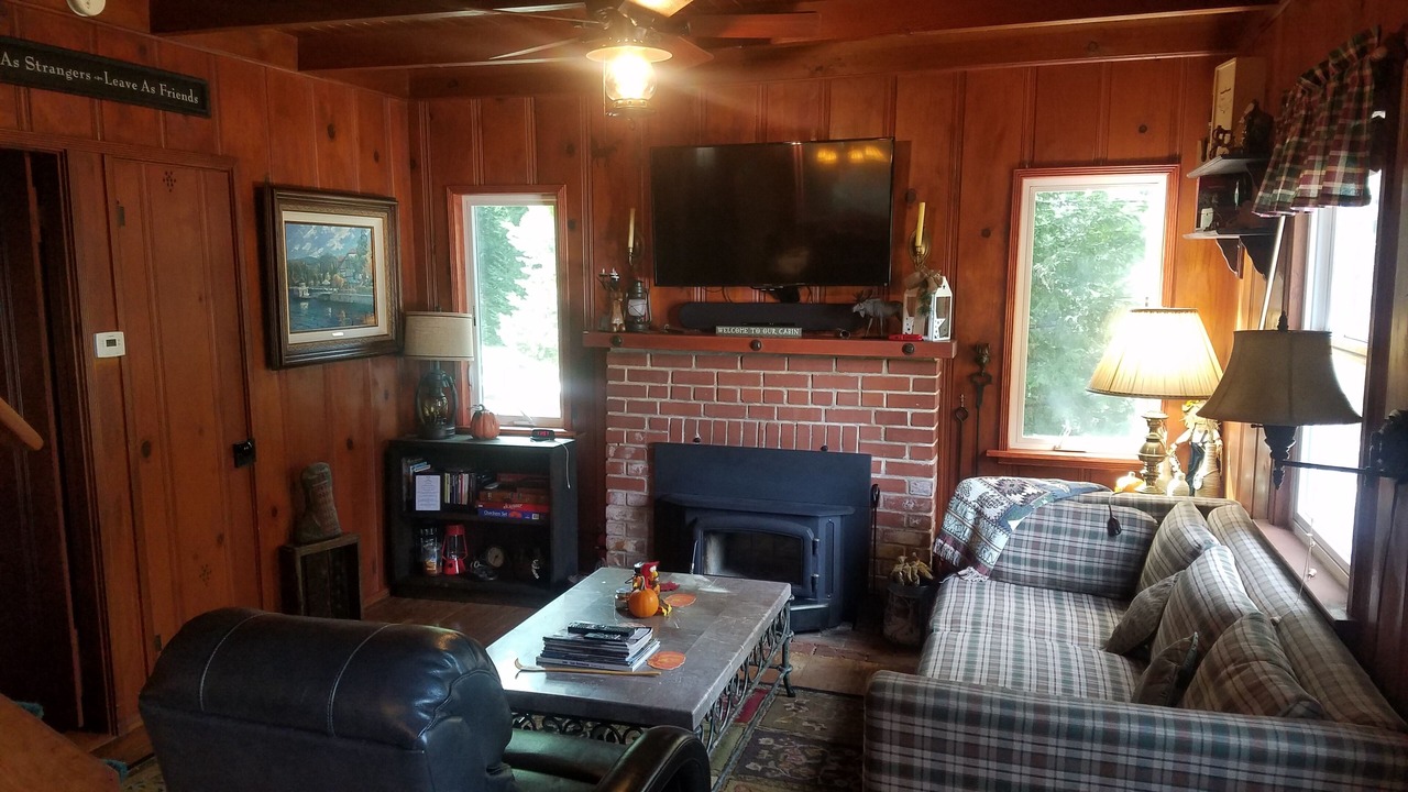 Photo of Livingroom in Arrowhead Villas