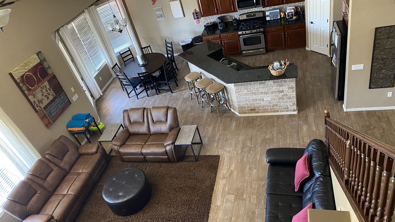 Photo of Livingroom in Continental Reserve