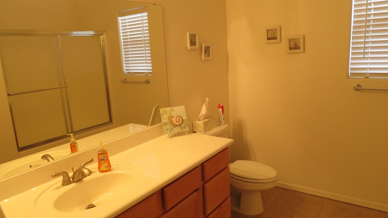 Photo of Bathroom in Arizona City