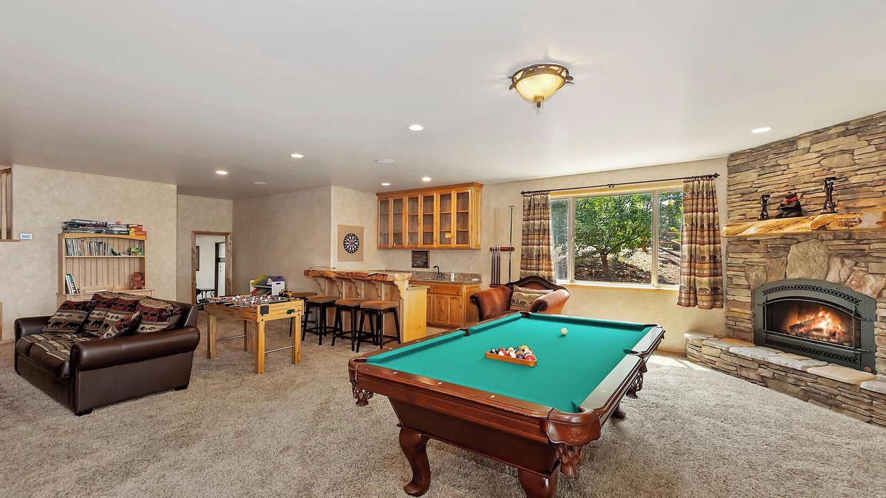 Photo of Others in Castle Glen Estates