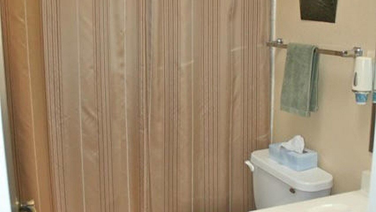 Photo of Bathroom in Desert Hills Estates