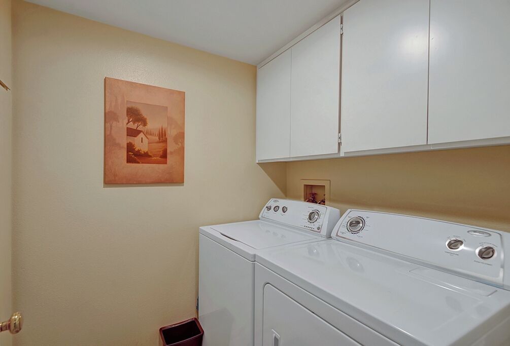 Photo of Bedroom in Landau Manor