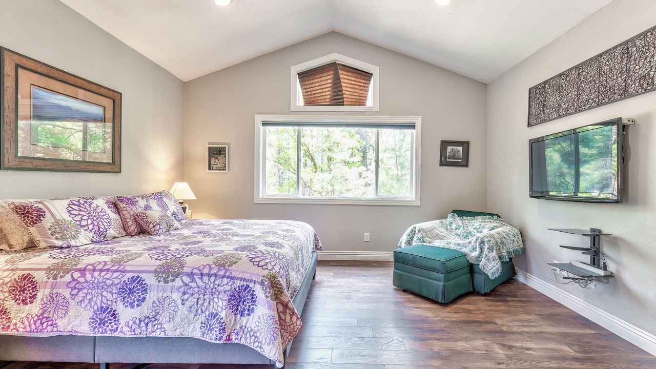 Photo of Bedroom in Munds Park