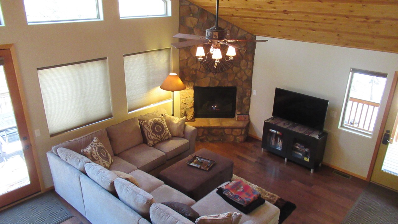 Photo of Bedroom in Pine