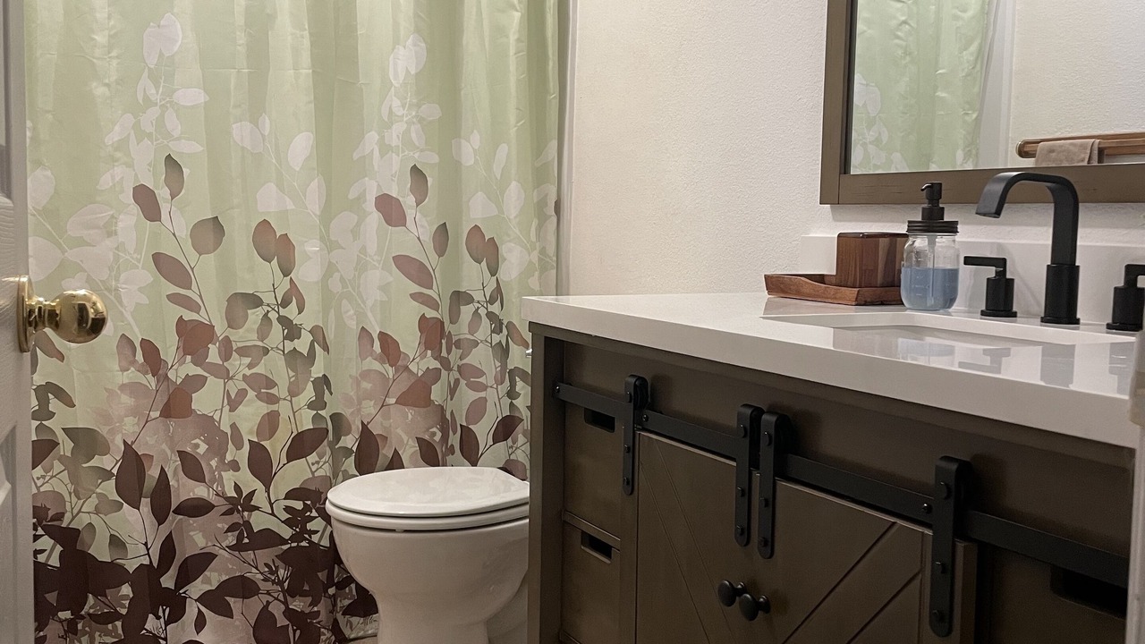 Photo of Bathroom in Julian