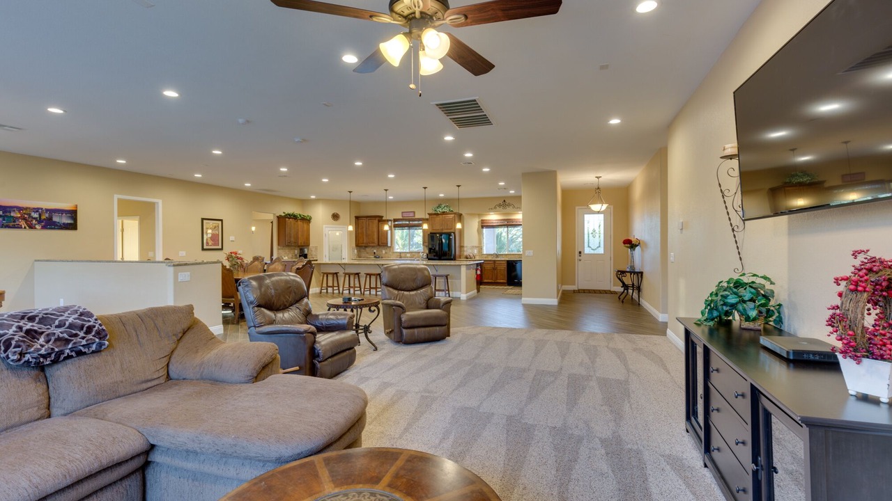 Photo of Outdoor in Royal Crest Rancheros