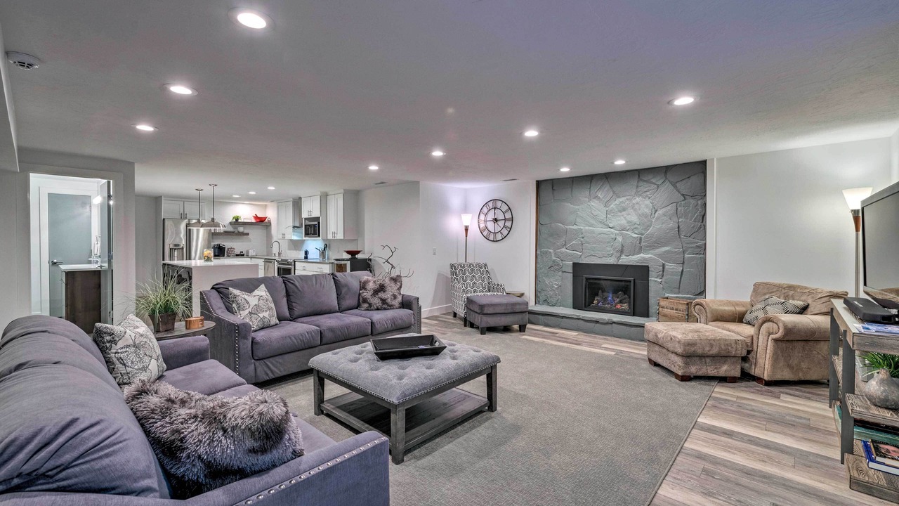 Photo of Livingroom in Cottonwood Heights