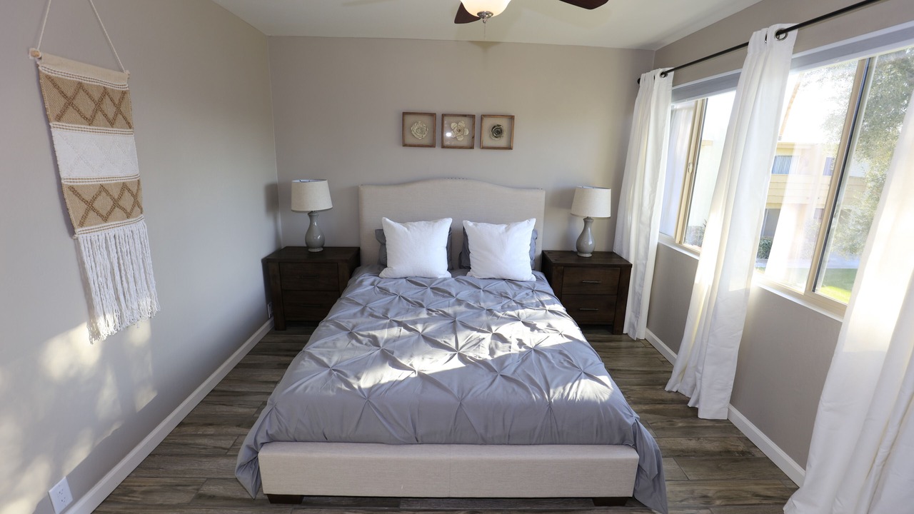 Photo of Bedroom in Fashion Square