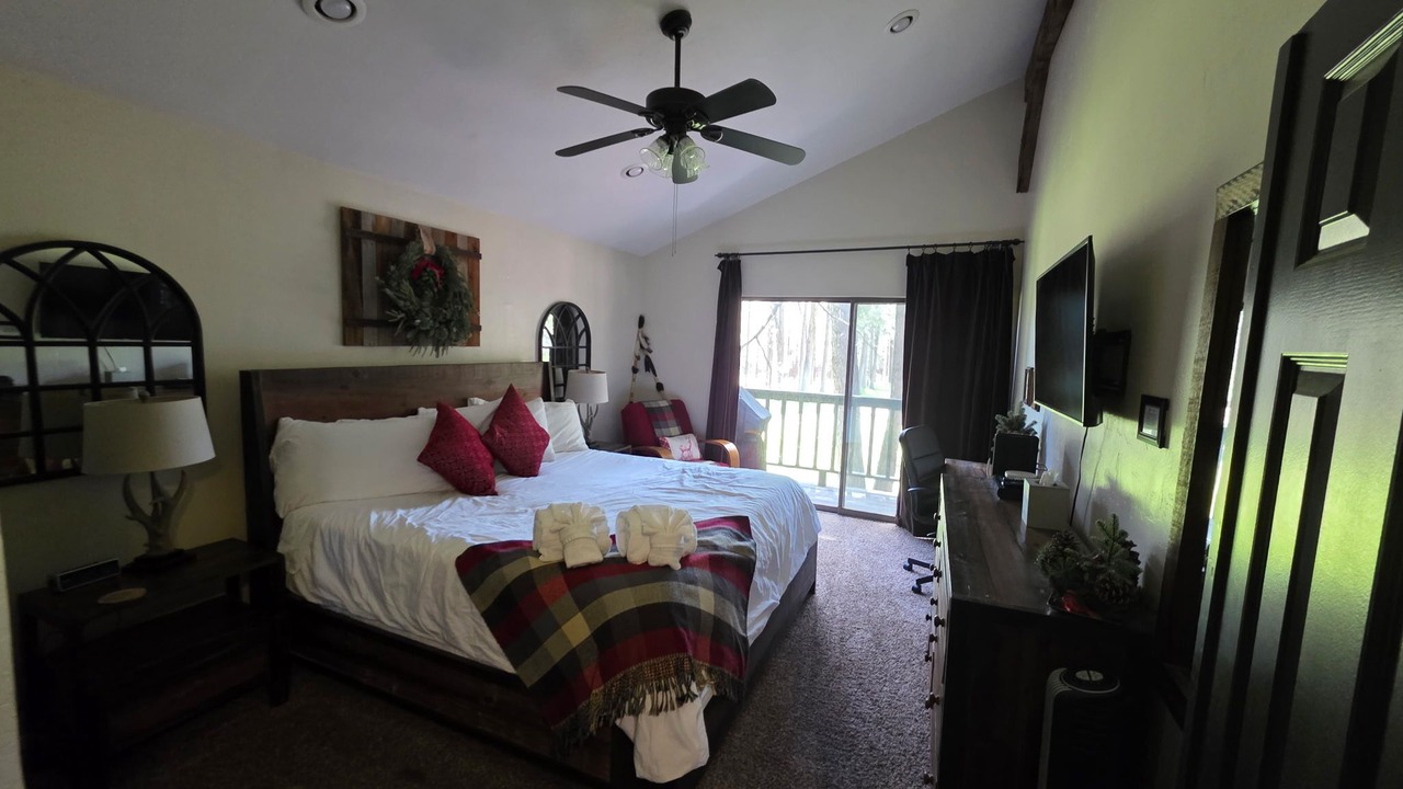 Photo of Bedroom in Pinetop