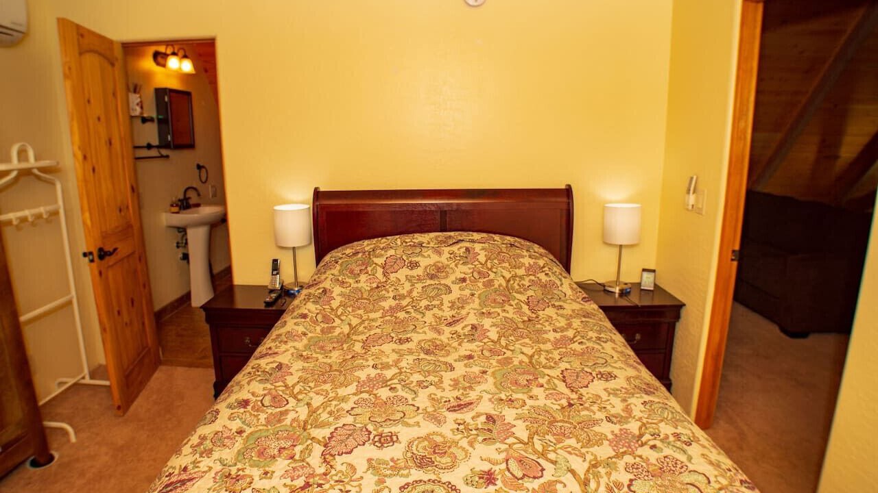 Photo of Bedroom in Groom Creek