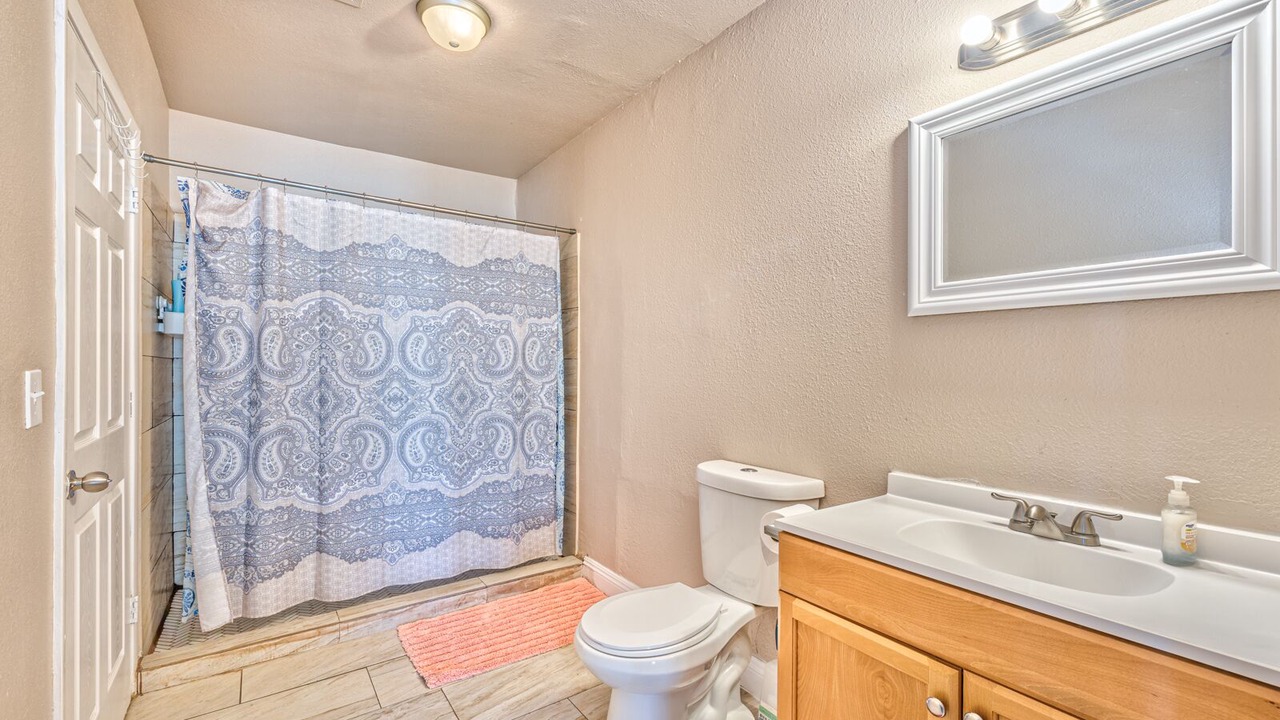Photo of Bathroom in Rancho Oakey