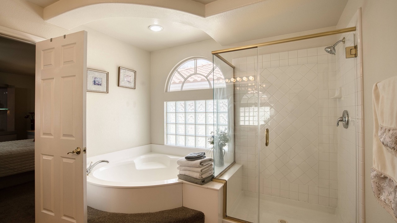 Photo of Bathroom in Enterprise