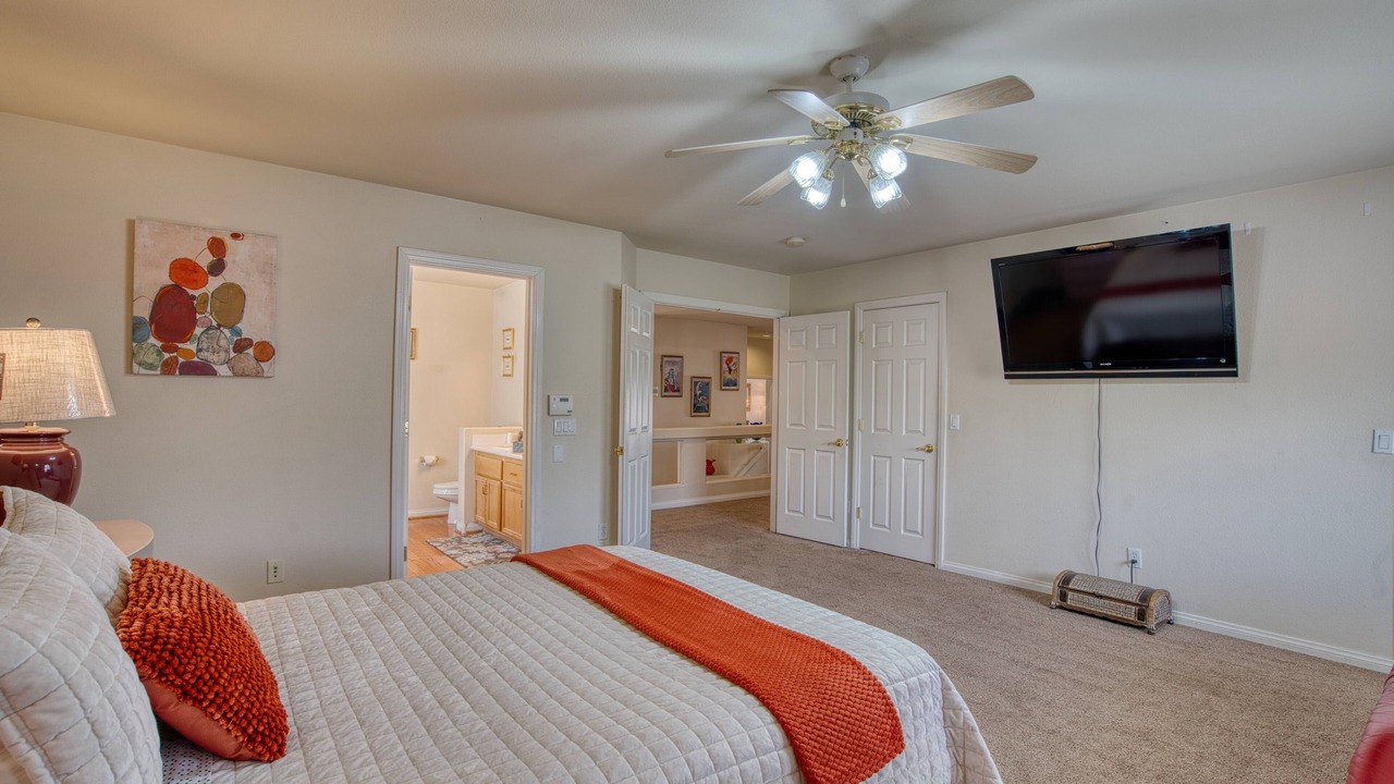 Photo of Bedroom in Enterprise
