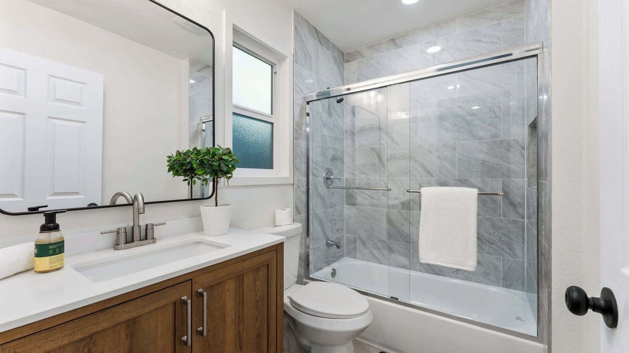 Photo of Bathroom in Fairfax District