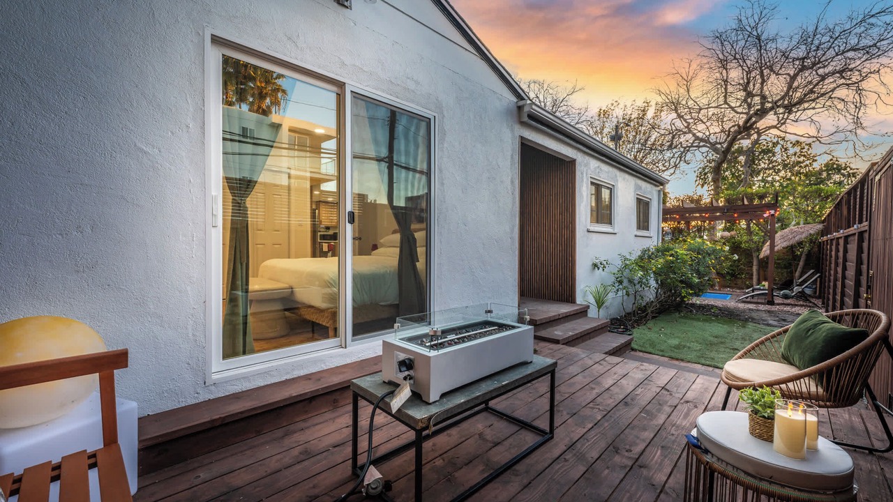 Photo of Outdoor in Fairfax District