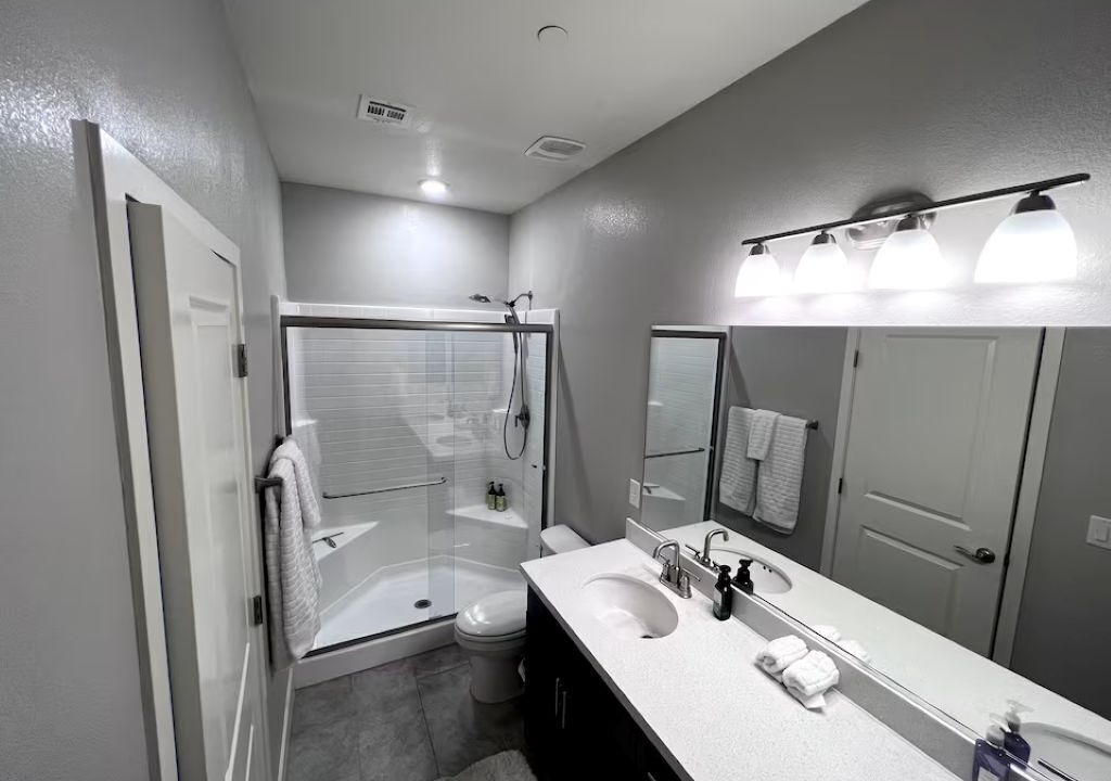 Photo of Bathroom in Enterprise