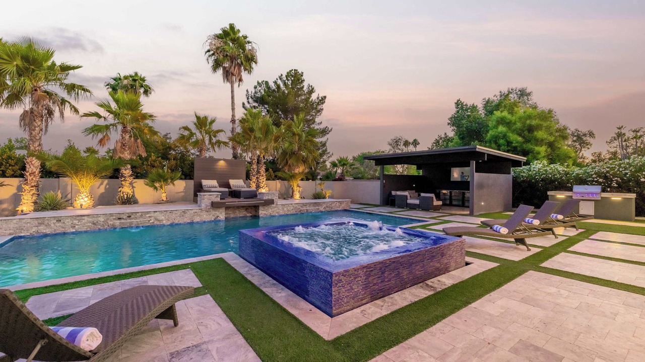 Photo of Outdoor in Avant