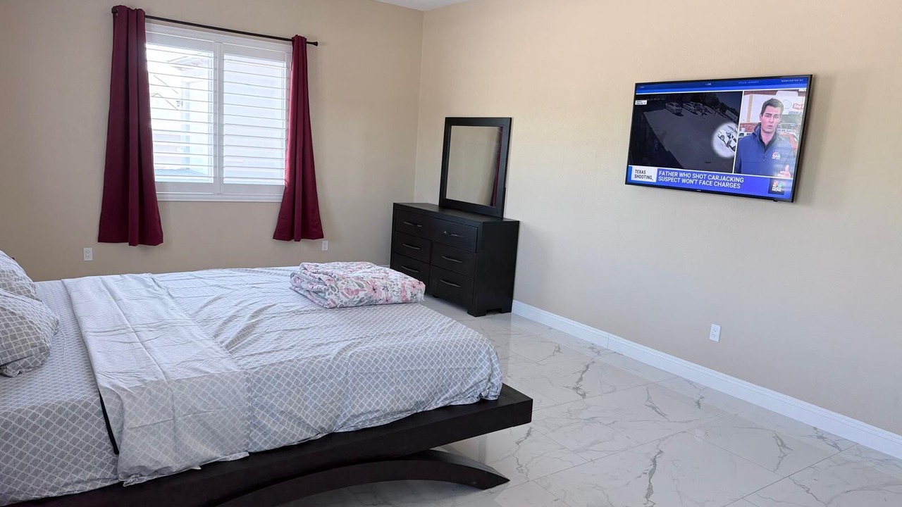 Photo of Bedroom in Enterprise