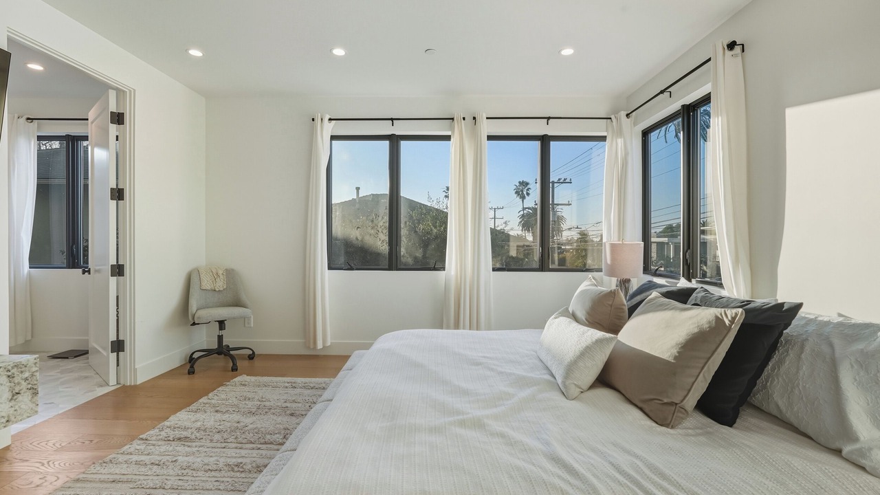 Photo of Bedroom in Hermosa Beach