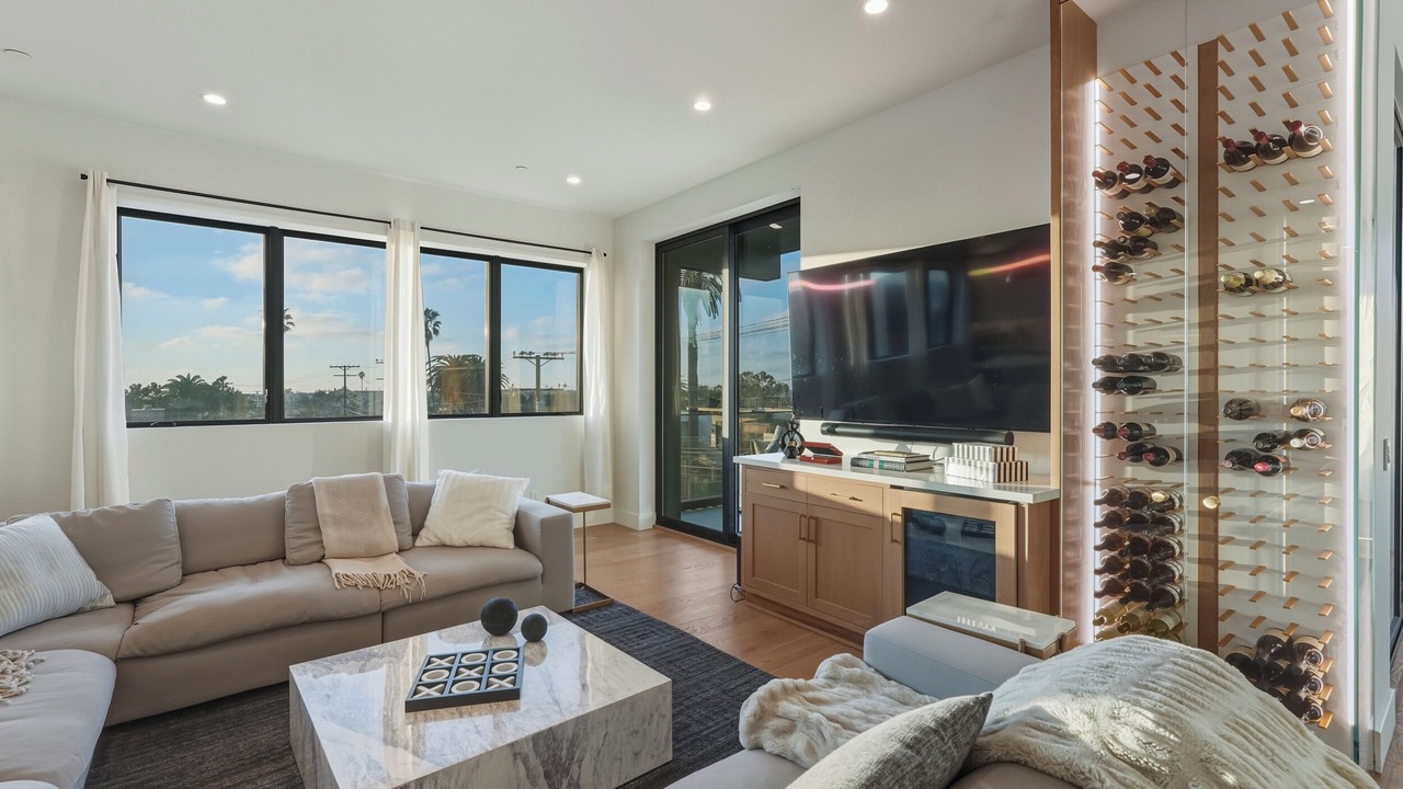 Photo of Livingroom in Hermosa Beach
