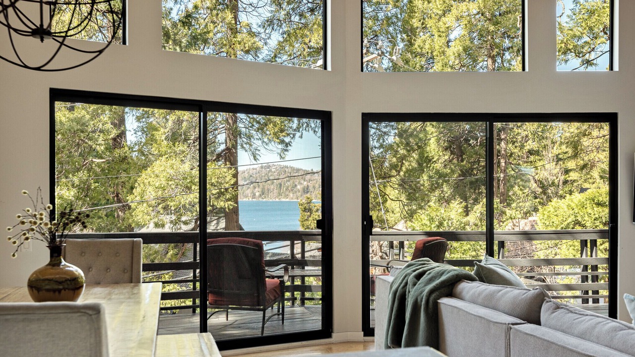 Photo of Livingroom in Cedar Glen
