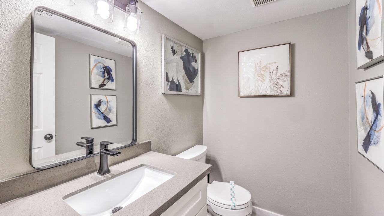 Photo of Bathroom in Chinatown