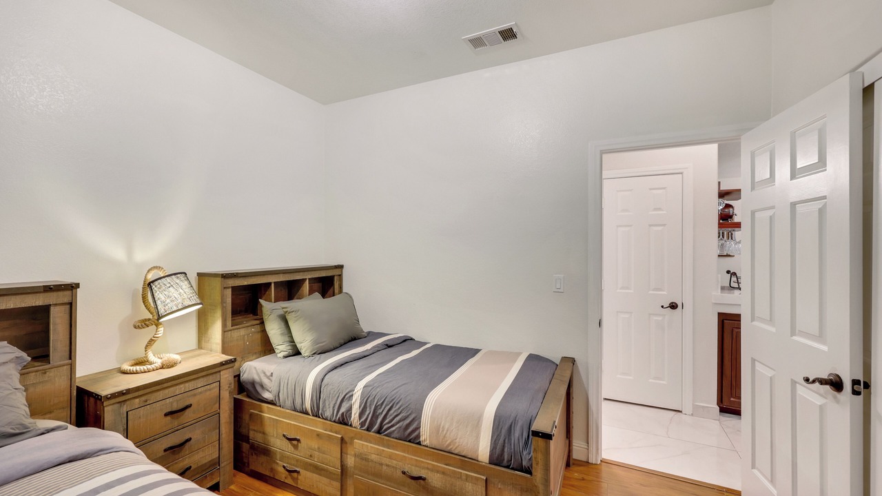 Photo of Bedroom in Spring Valley