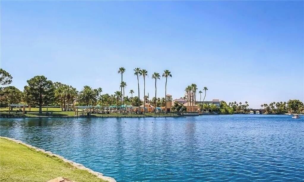 Photo of Others in Desert Shores