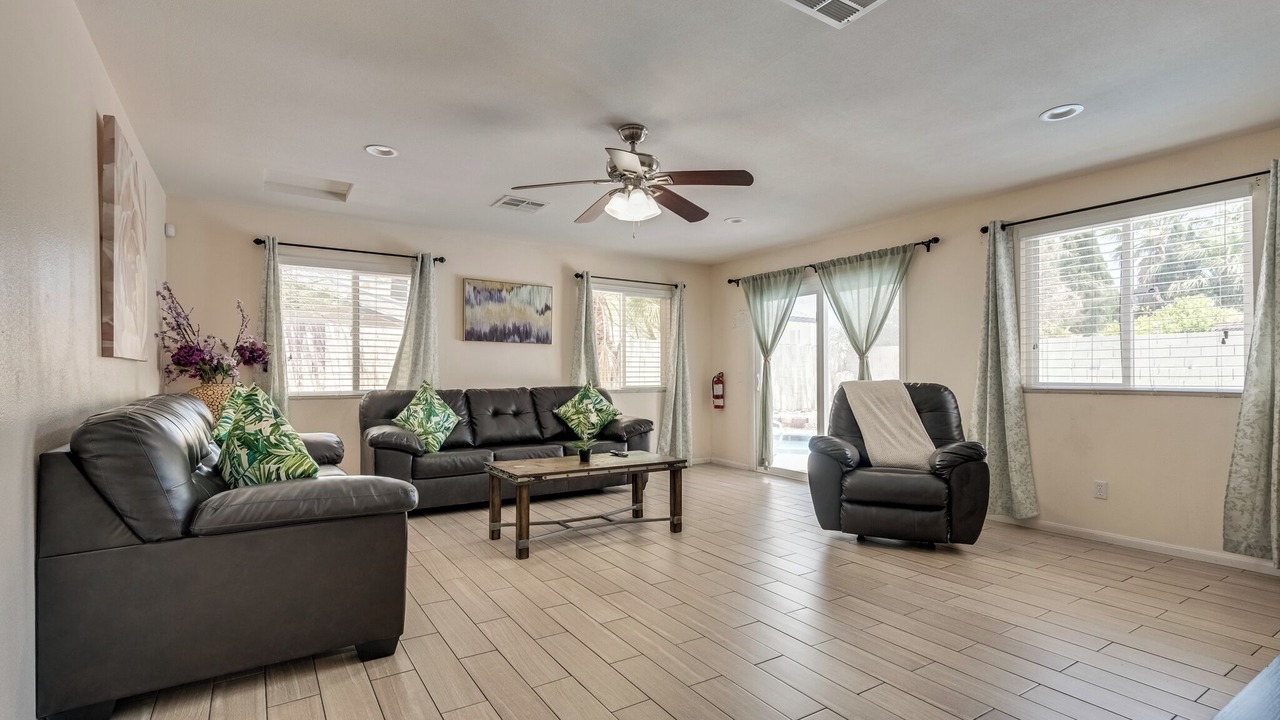 Photo of Livingroom in Chinatown