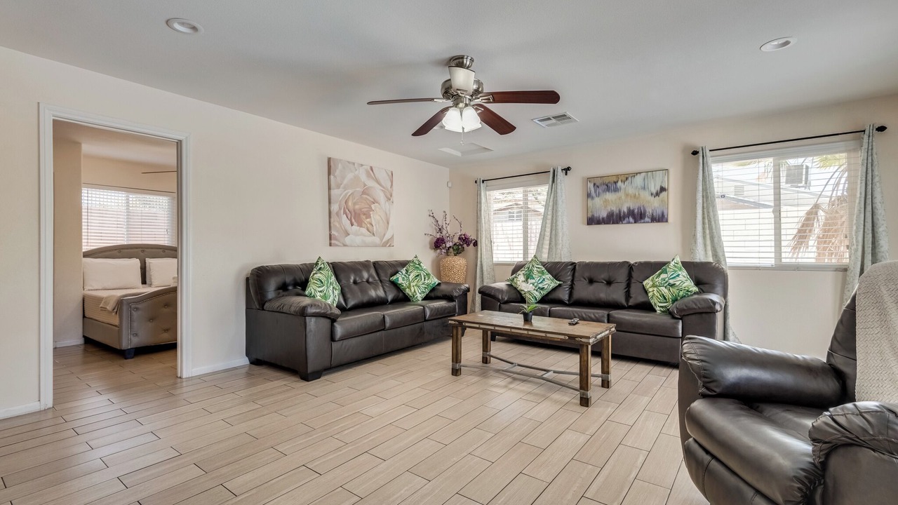 Photo of Livingroom in Chinatown