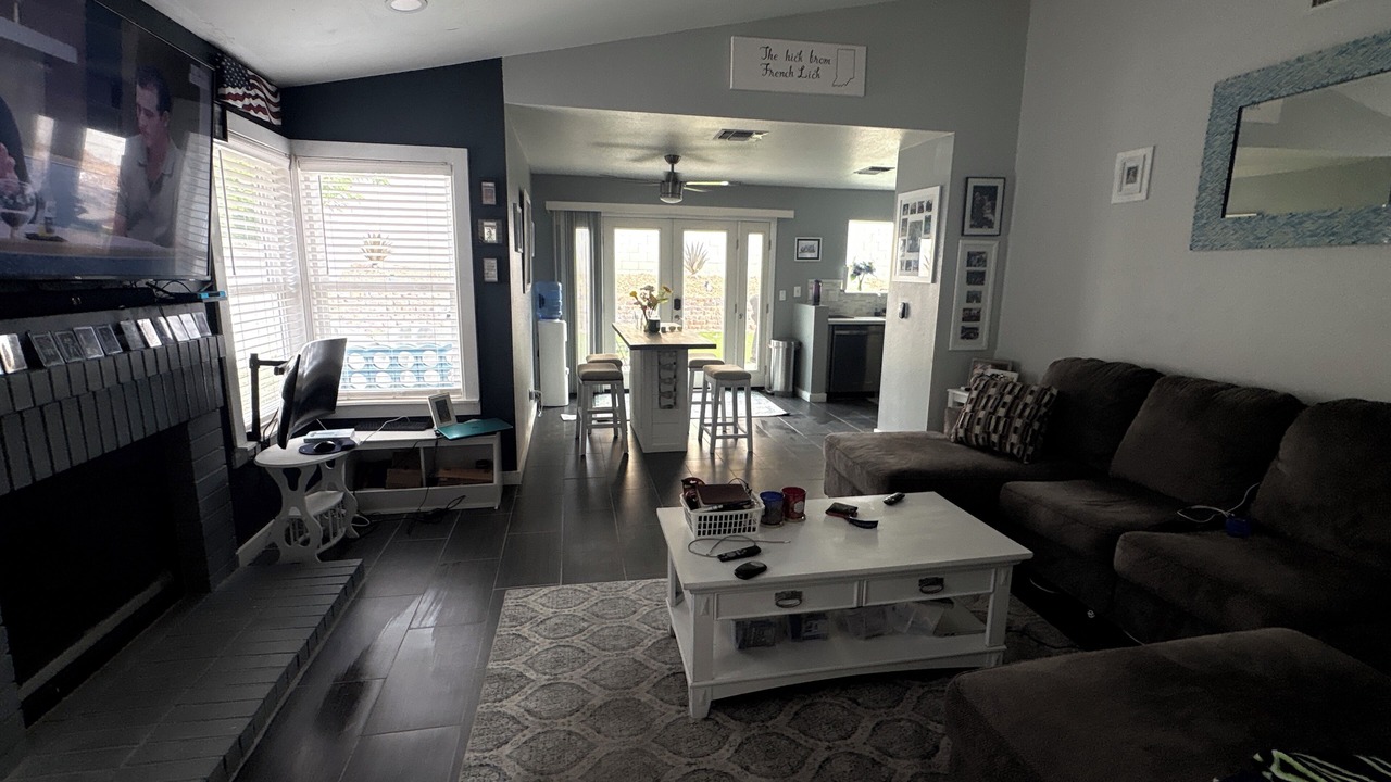 Photo of Livingroom in Silverado Ranch