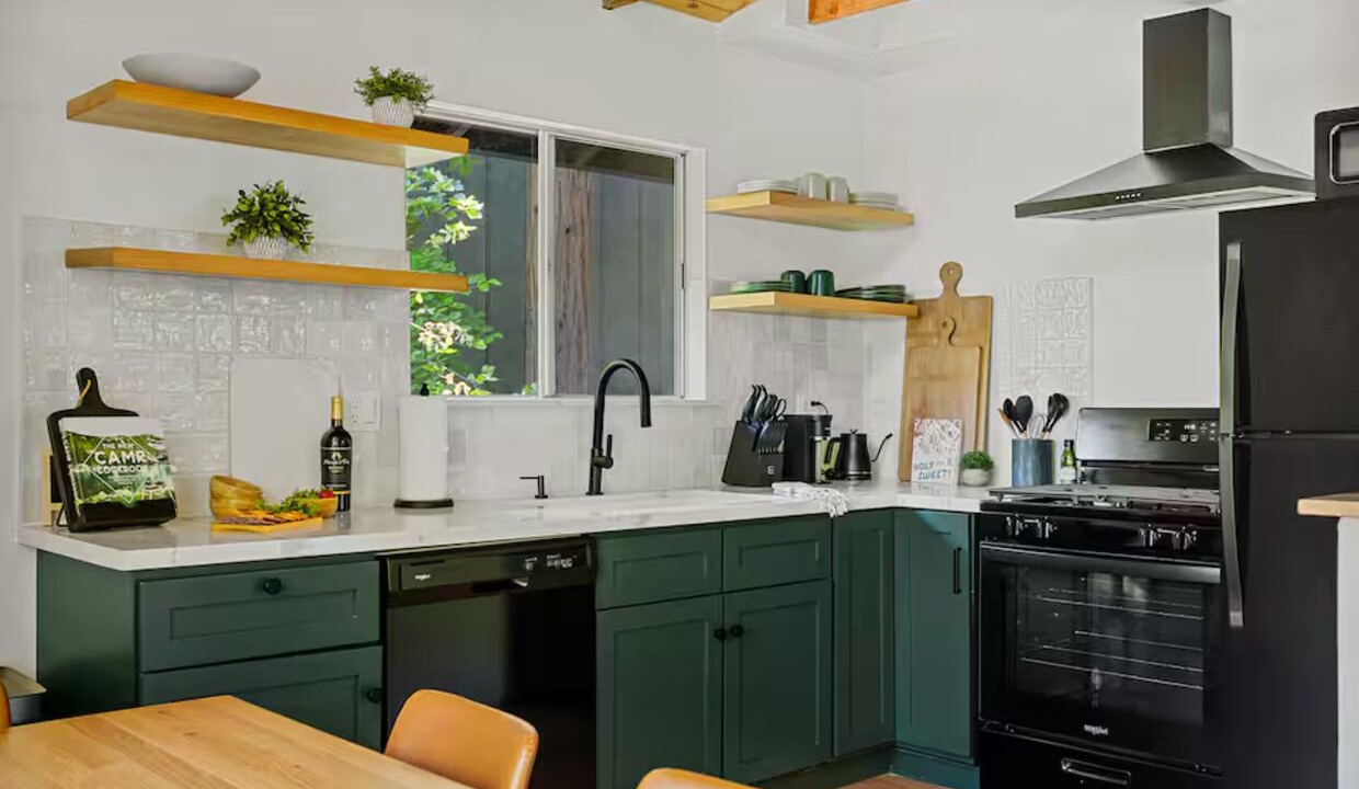 Photo of Kitchen in Arrowhead Villas