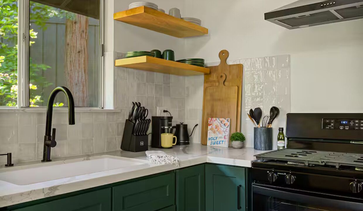 Photo of Kitchen in Arrowhead Villas