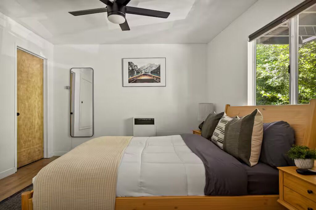 Photo of Bedroom in Arrowhead Villas