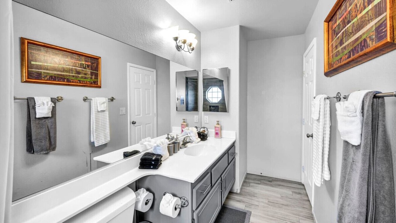 Photo of Bathroom in Green Valley North