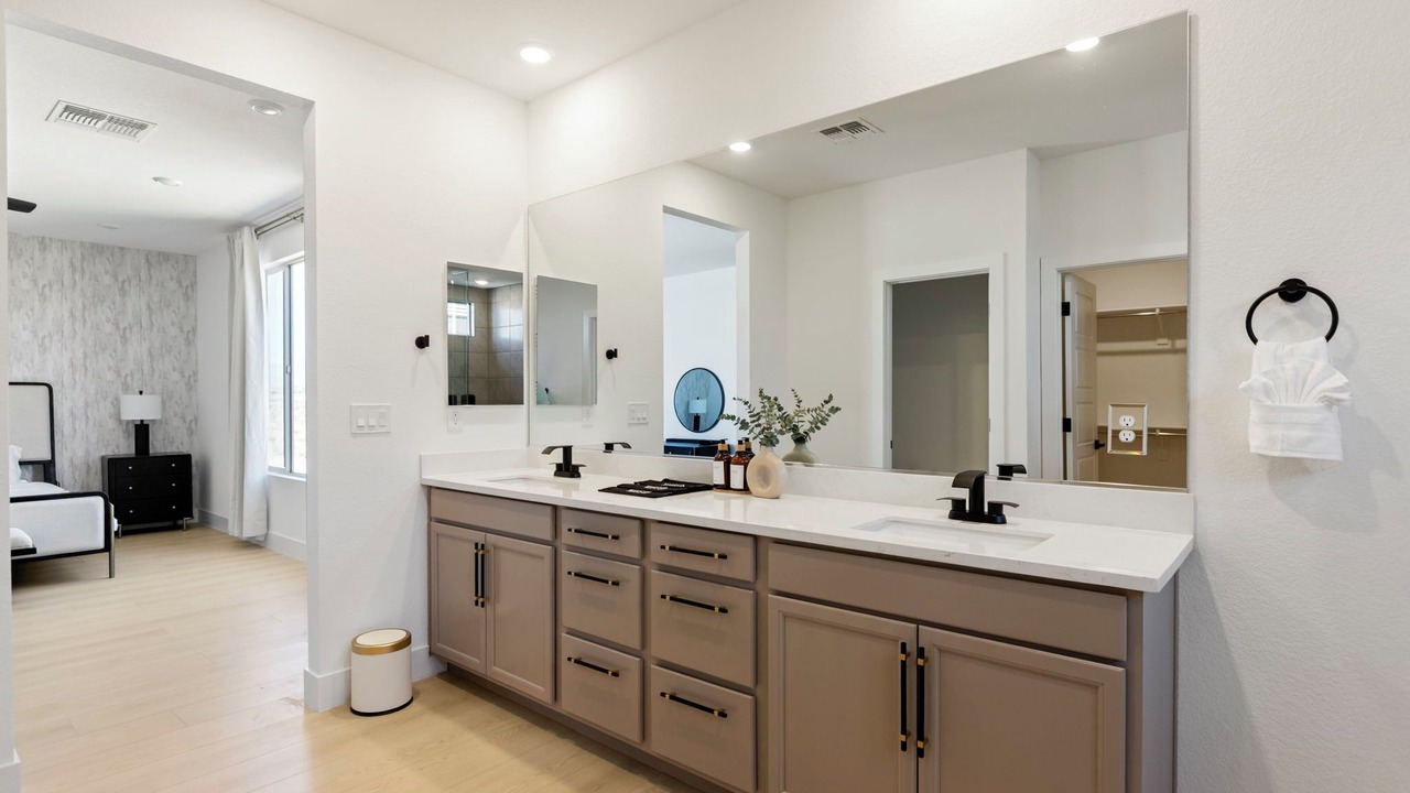 Photo of Bathroom in Enterprise