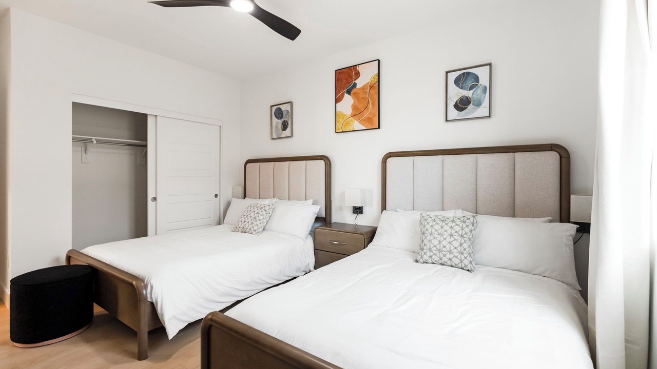 Photo of Bedroom in Enterprise