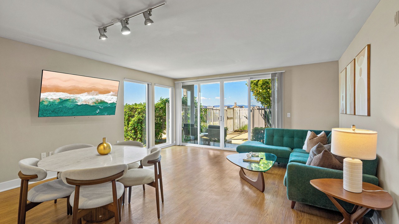 Photo of Livingroom in Marina del Rey