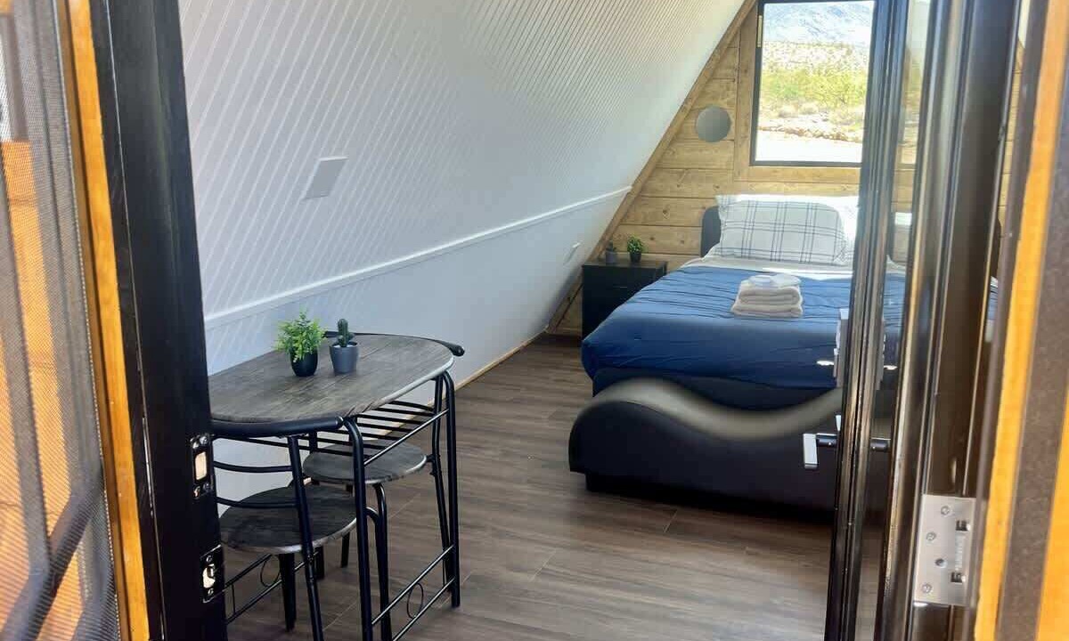 Photo of Bedroom in Meadview