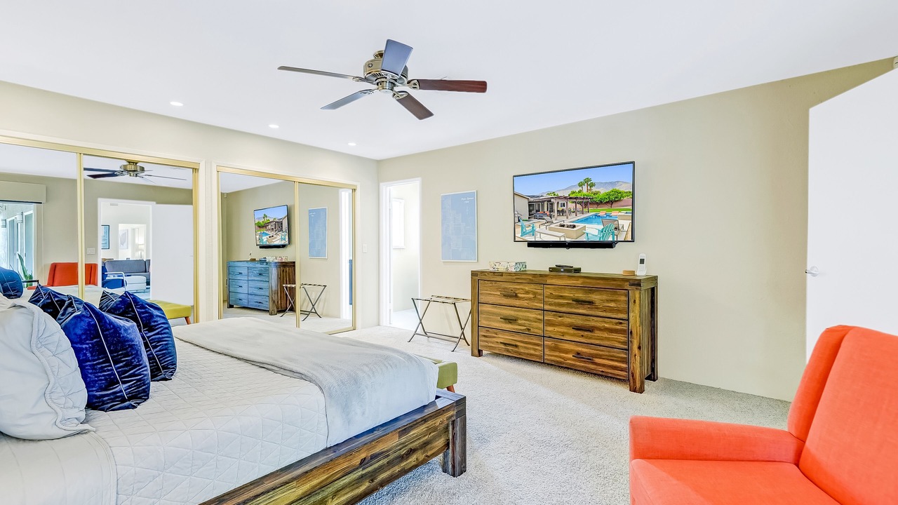 Photo of Bedroom in Racquet Club South
