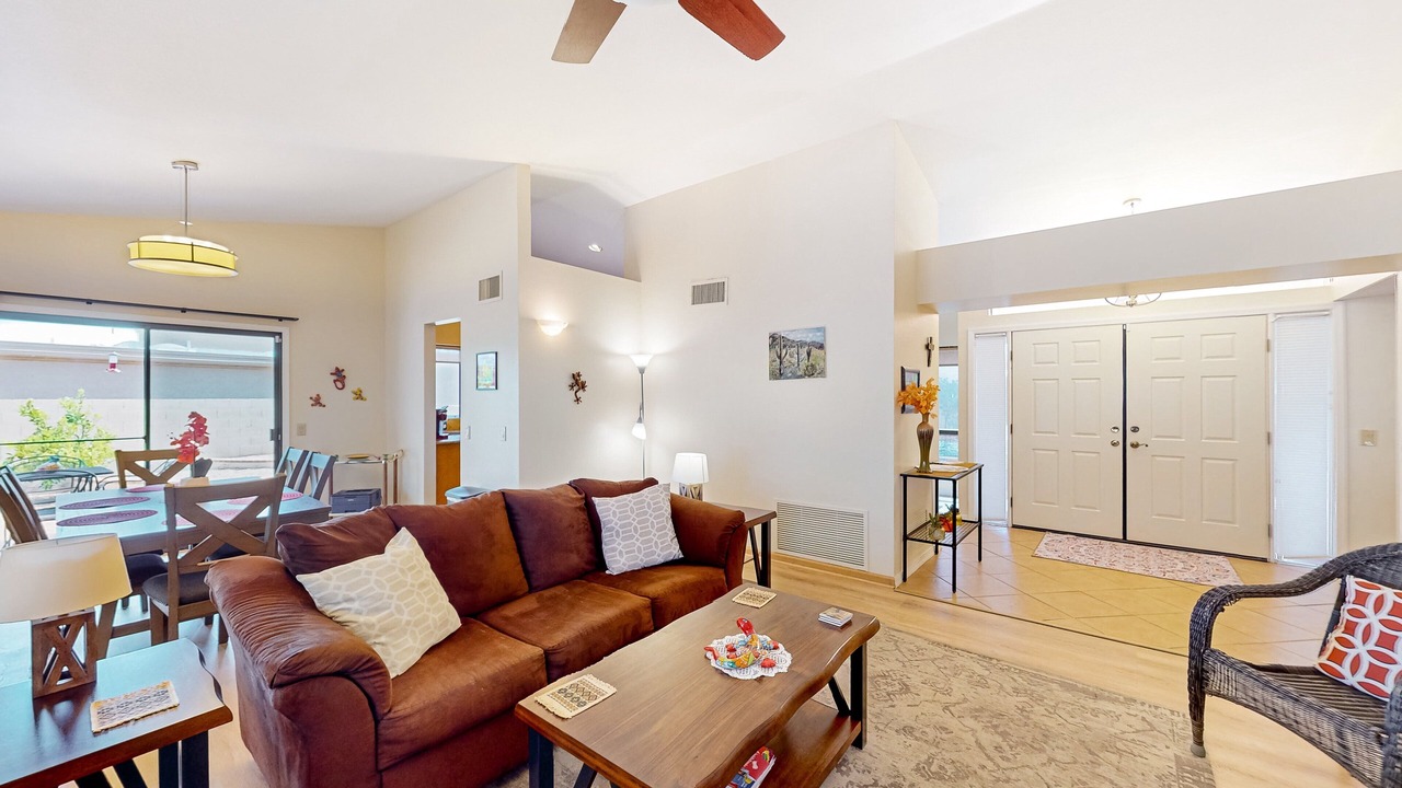 Photo of Livingroom in Saddlebrooke