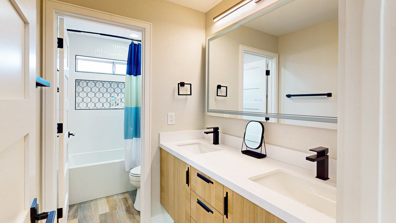 Photo of Bathroom in Paradise Park Vista
