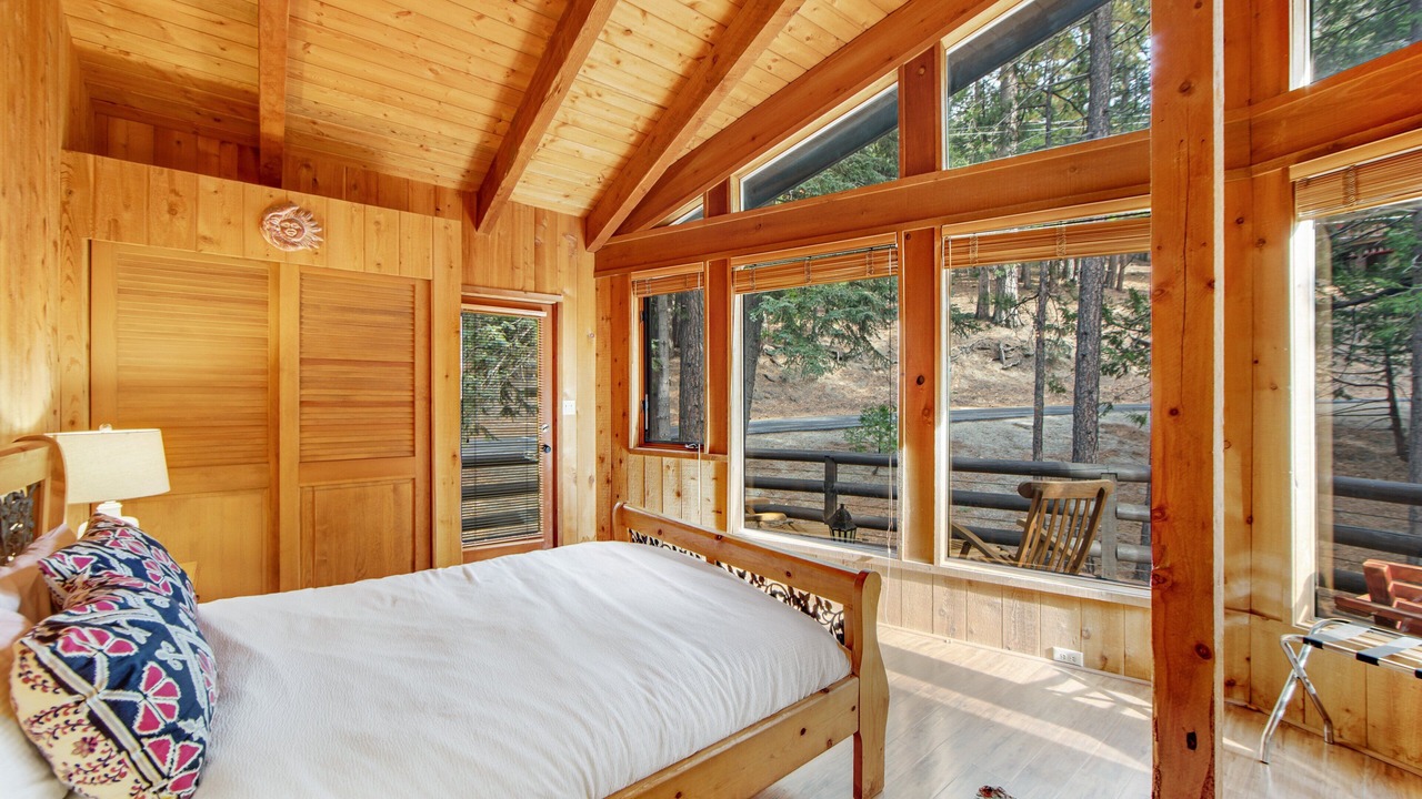Photo of Bedroom in Fern Valley
