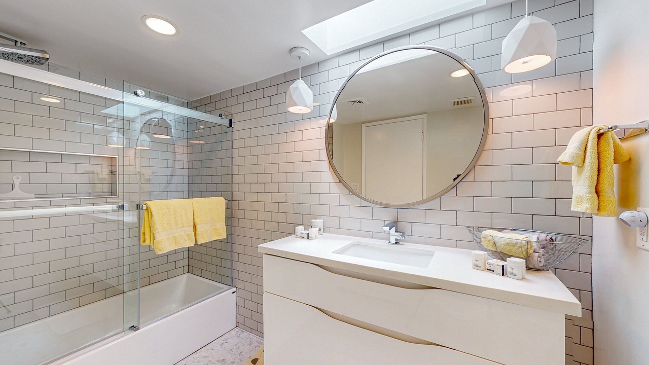 Photo of Bathroom in Twin Palms