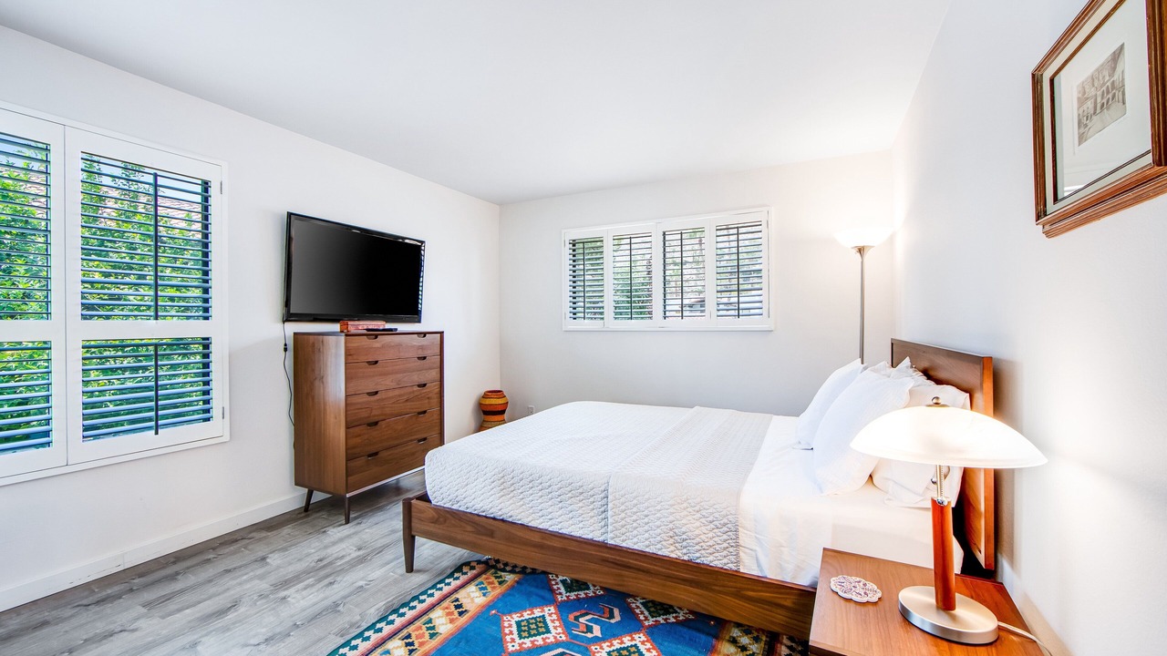 Photo of Bedroom in Canyon Corridor
