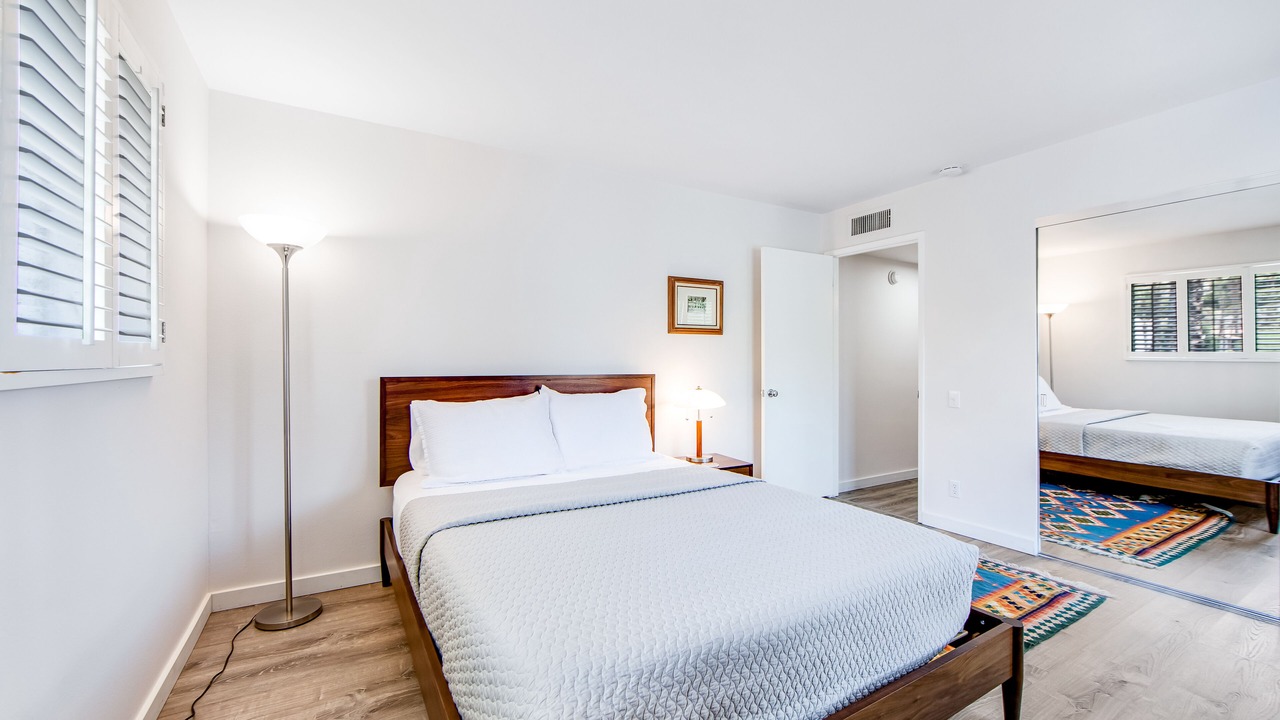 Photo of Bedroom in Canyon Corridor