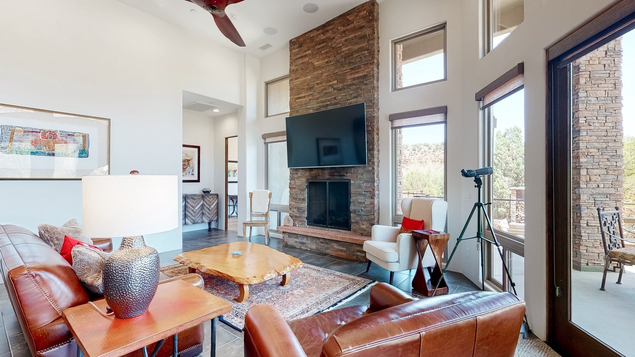 Photo of Livingroom in West Sedona