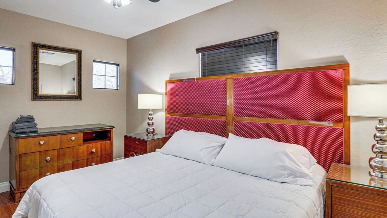 Photo of Bedroom in Sunrise Manor