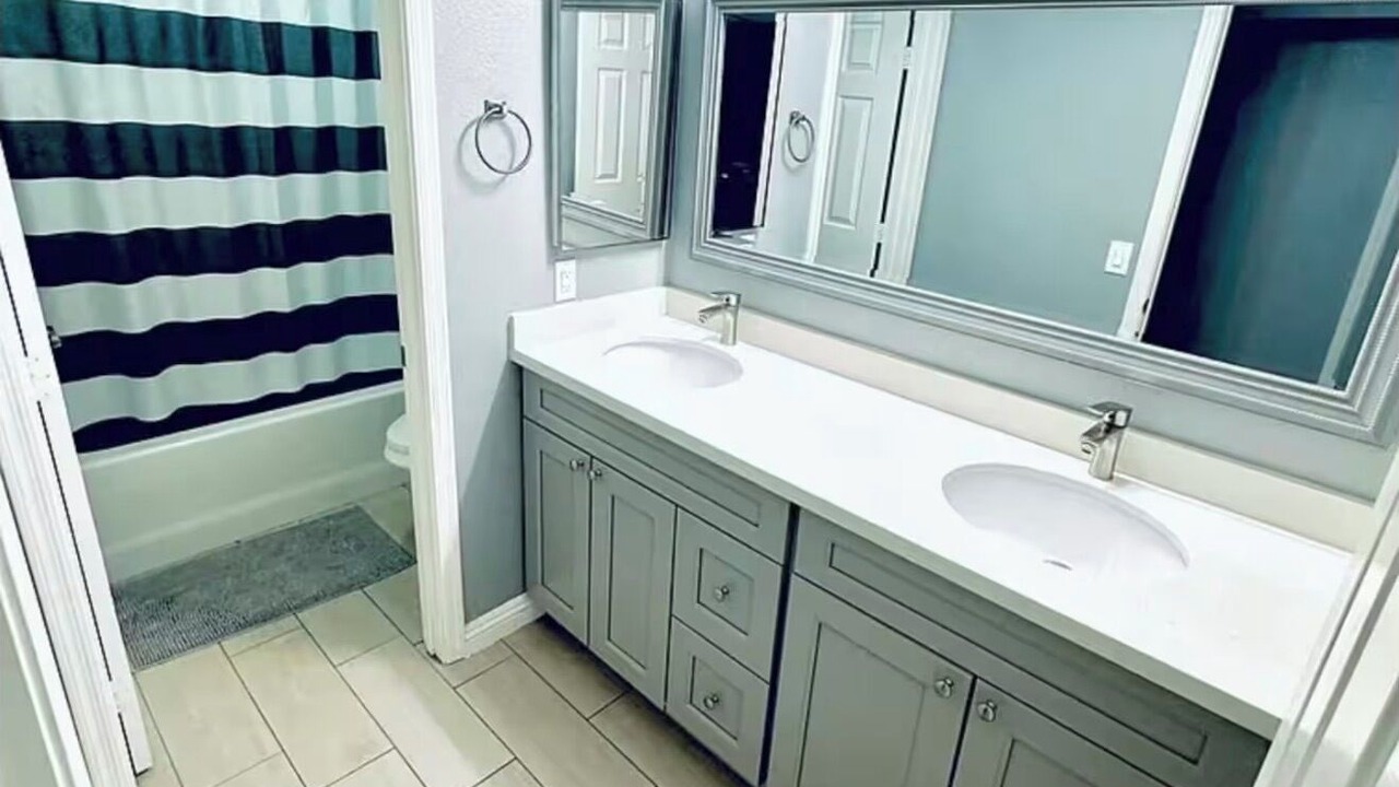 Photo of Bathroom in Sunrise Manor