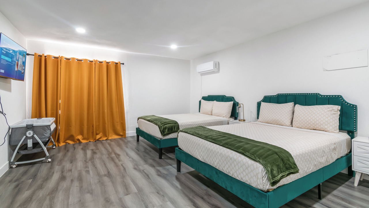 Photo of Bedroom in Sunrise Manor
